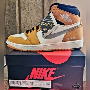 NIB Air Jordan 1 Element Gore-Tex "Light Curry" Sneakers Men's Size 8